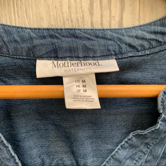 (SOLD) Motherhood Maternity Top - Picture 4 of 4